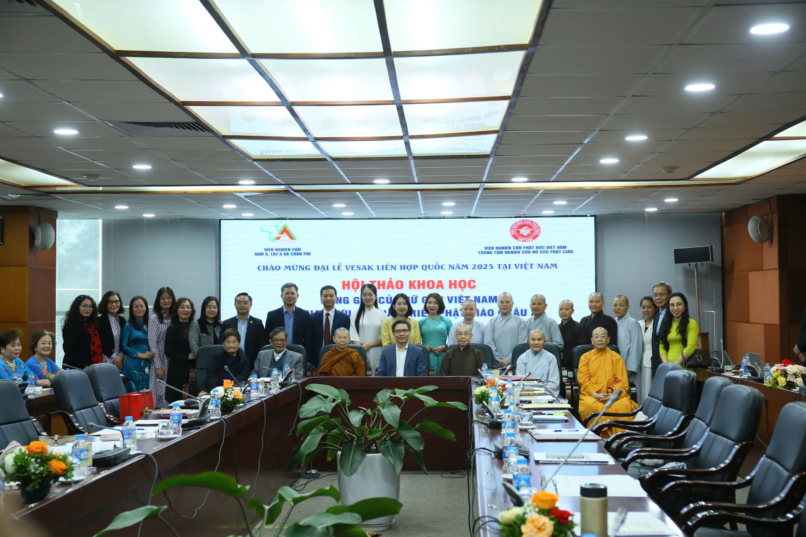 HỘI THẢO “ĐÓNG GÓP CỦA NỮ GIỚI VIỆT NAM VỚI GIAO LƯU VÀ PHÁT TRIỂN PHẬT GIÁO CHÂU Á”
